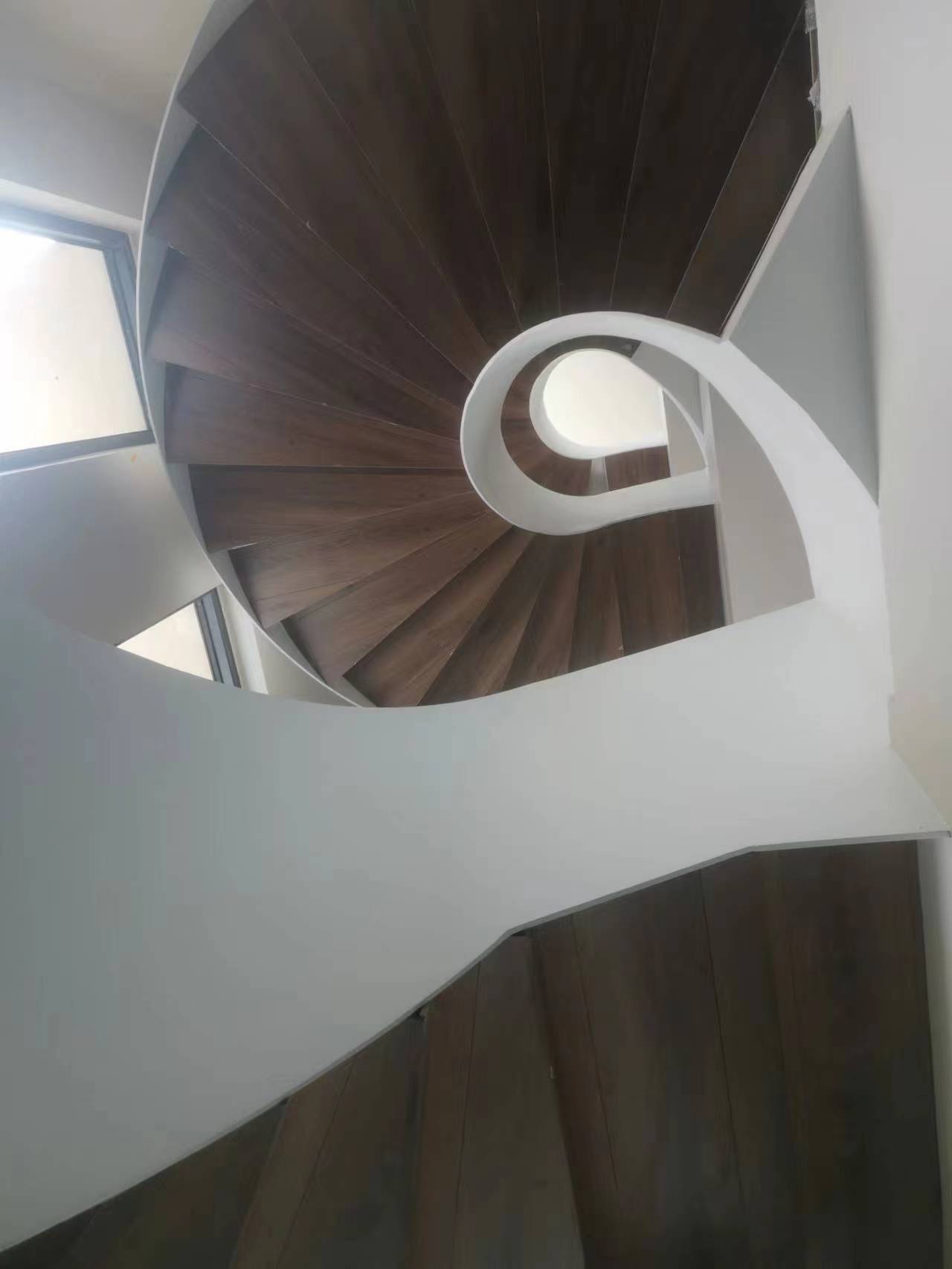卢森地板