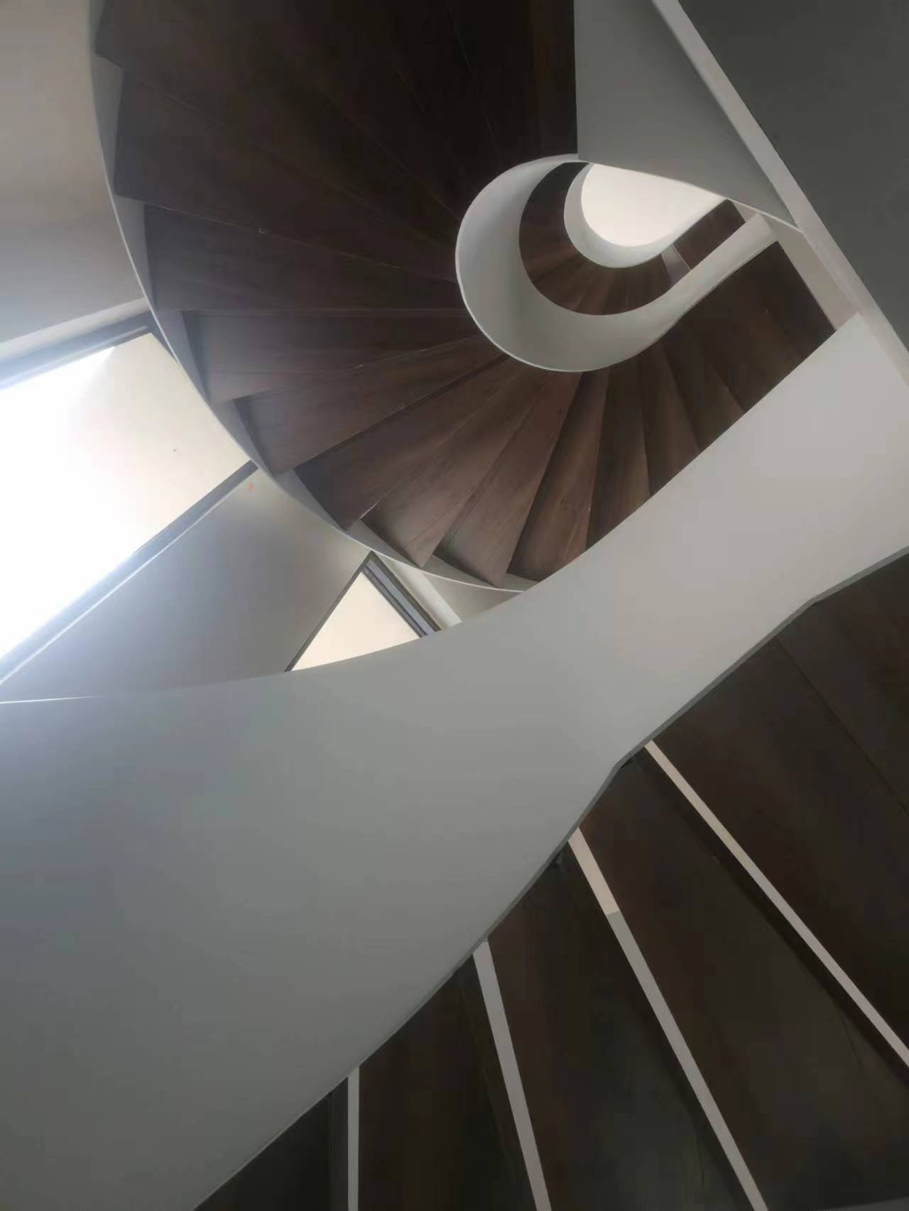 卢森地板